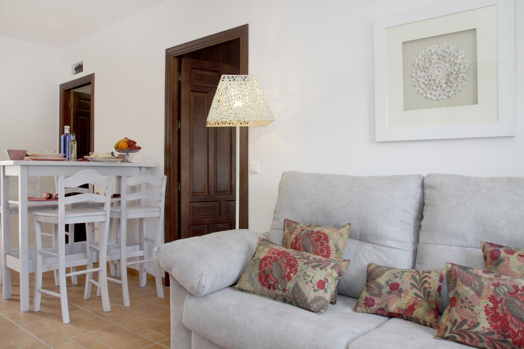 Apartamentos San Fernando 76 Cordoba Dış mekan fotoğraf