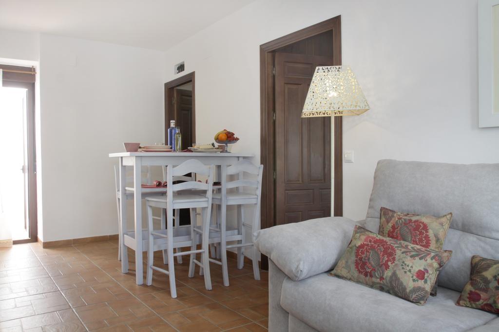 Apartamentos San Fernando 76 Cordoba Dış mekan fotoğraf